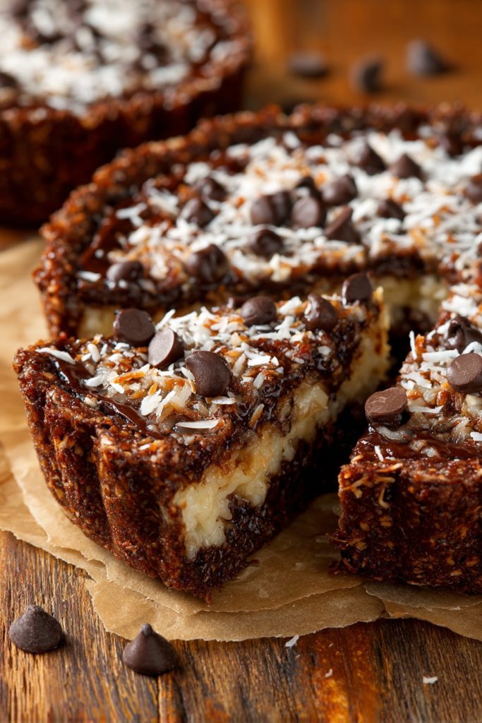 Chocolate Macaroon Tart: A Decadent Dessert You Can’t Resist