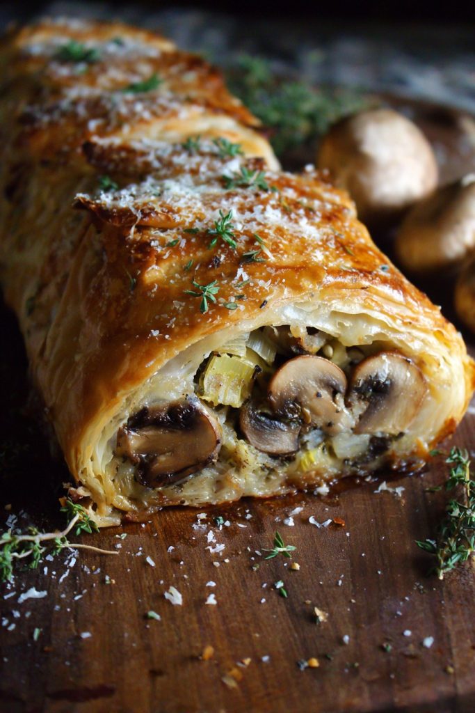 Mushroom Strudel with Leeks and Parmesan: A Flaky, Flavorful Delight